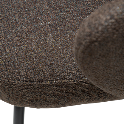 [var:Bezug=Hauptsächlich braunes Bouclé-Gewebe mit schwarzen Metallbeinen] BAE Sessel