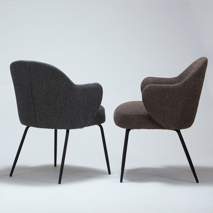 [var:Bezug=Kieselgrauer Bouclé-Stoff mit schwarzen Metallbeinen] BAE Sessel