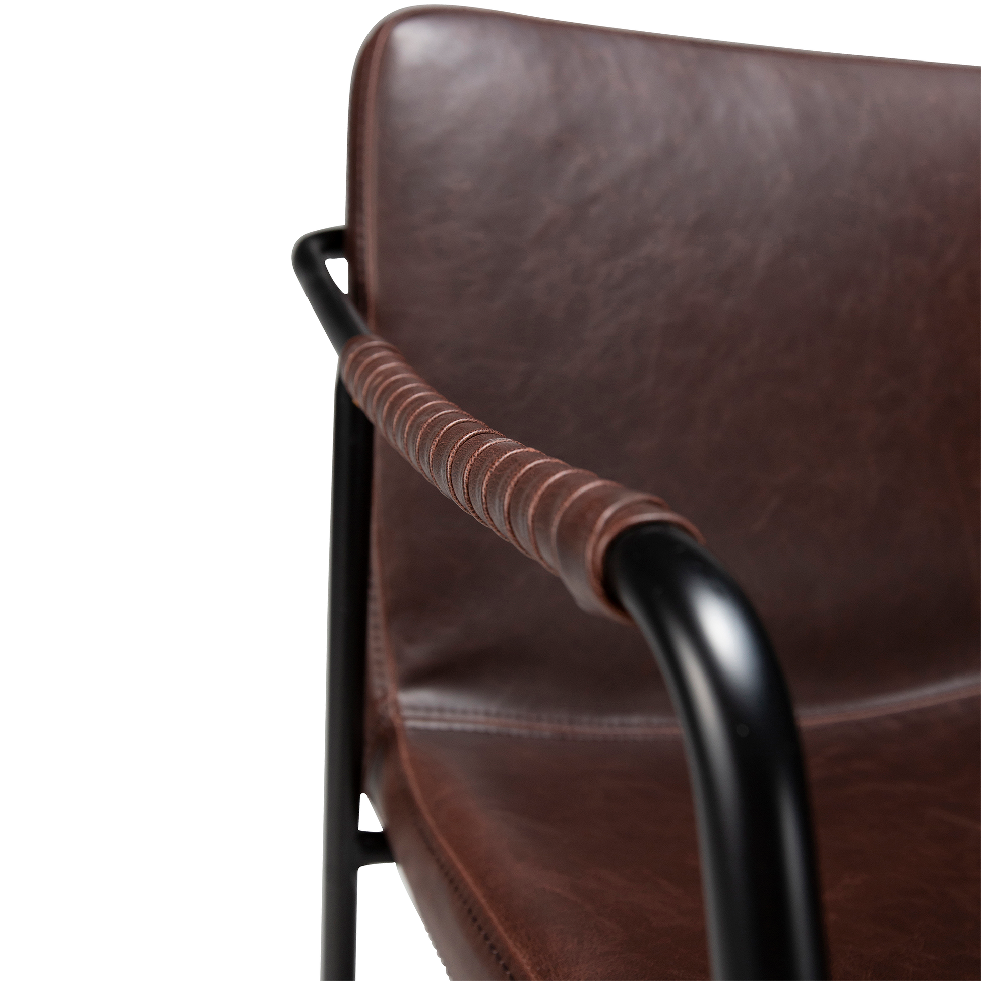 [var:Bezug=Vintage kakaofarbenes Kunstleder mit schwarzen Beinen] BOTO Sessel