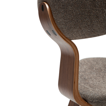 [var:Bezug=Majoranbrauner Bouclé-Stoff mit Walnussbeinen] BUCKLE Stuhl