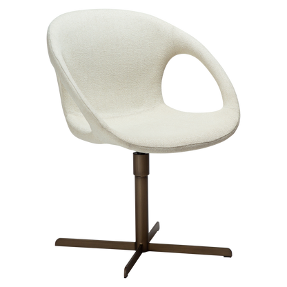 [var:Bezug=Knochenweißes Bouclé-Gewebe mit antikmessingfarbener Drehbasis] CARRY Stuhl