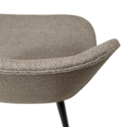 [var:Bezug=Kieselfarbener Bouclé-Stoff mit schwarzen Beinen] CLOUD Stuhl