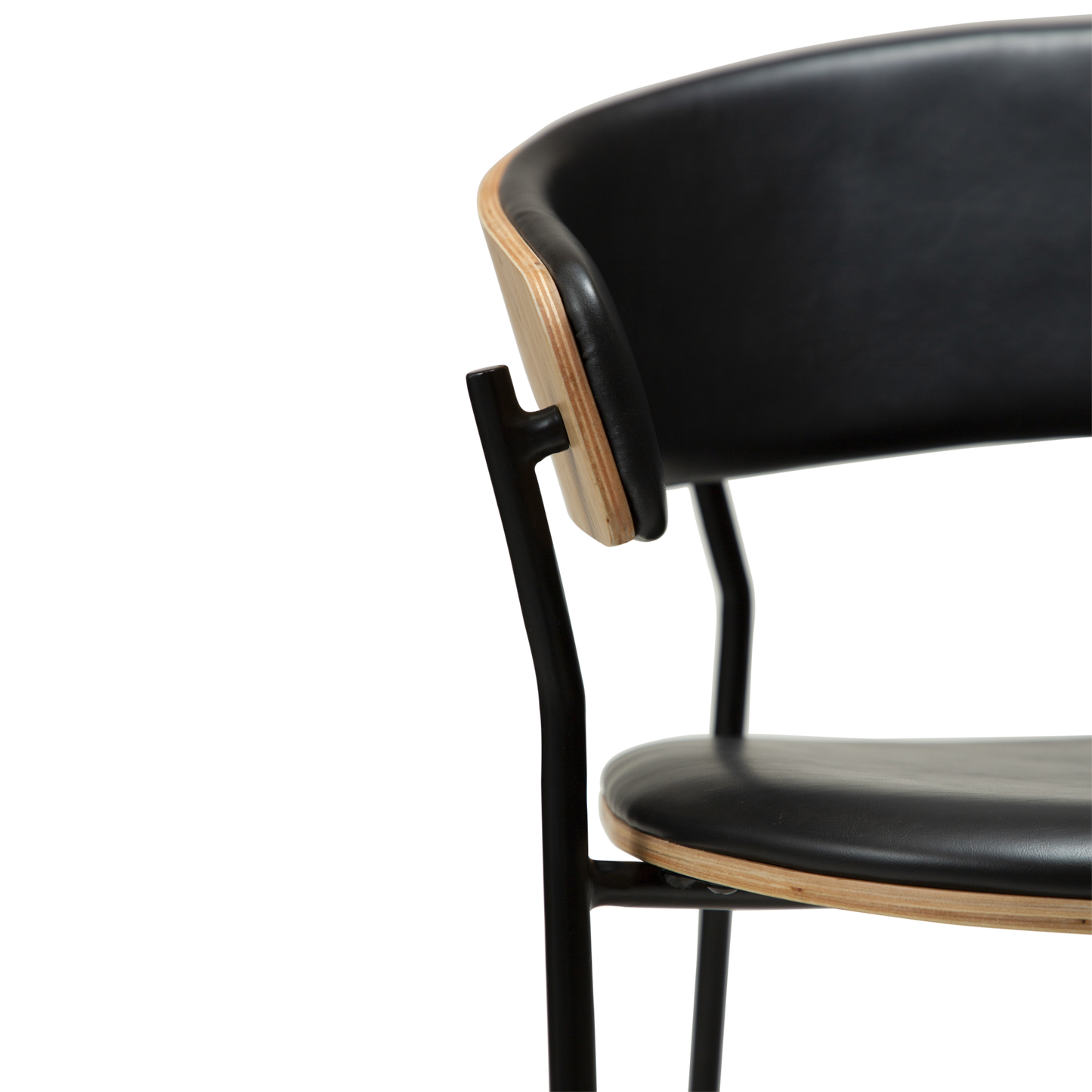 [var:Bezug=Vintage schwarzes Kunstleder und Eichenfurnier mit schwarzen Beinen] CRIB Sessel