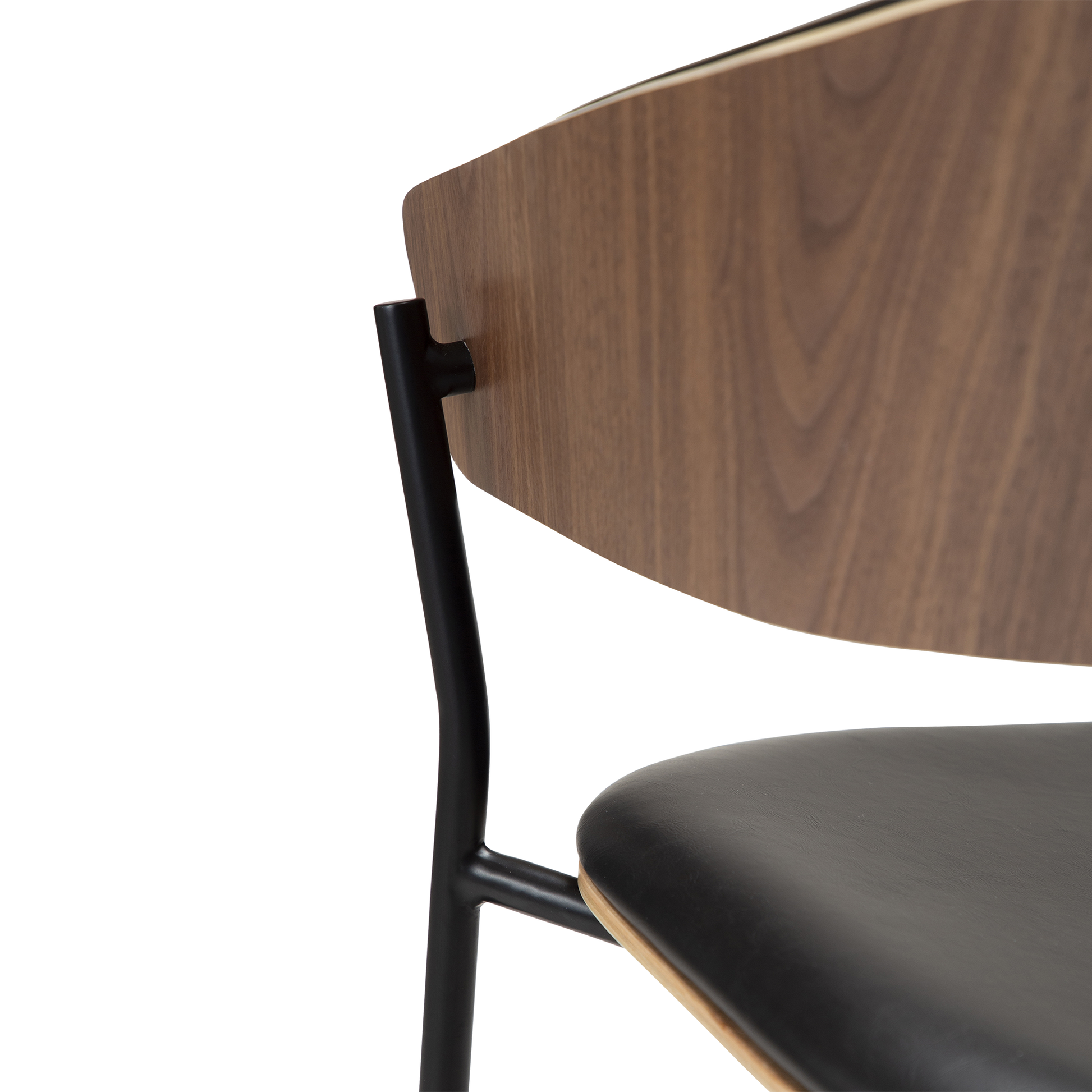 [var:Bezug=Vintage schwarzes Kunstleder und Nussbaumfurnier mit schwarzen Beinen] CRIB Sessel