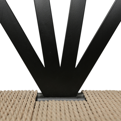 [var:Bezug=Schwarze Lackbeine mit Sitz aus natürlichem Papierkordel] DELTA Stuhl