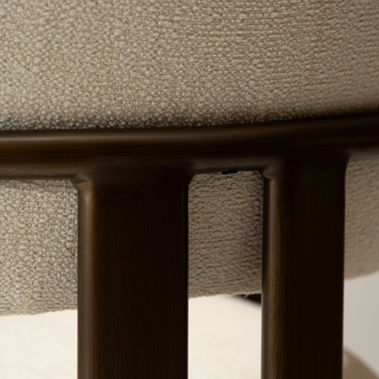 [var:Bezug=DUCT Sessel, einfach beiger Bouclé-Stoff mit antikem Messing] DUCT Sessel