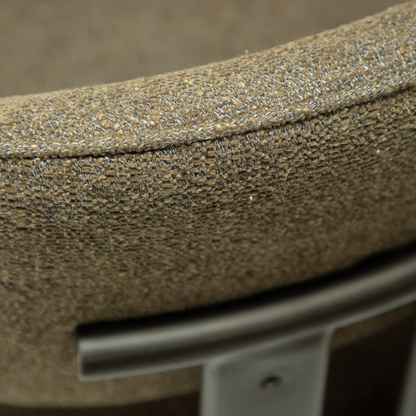 [var:Bezug=DUCT Stuhl, dunkelolivfarbener Bouclé-Stoff mit antikem Zinn] DUCT Stuhl