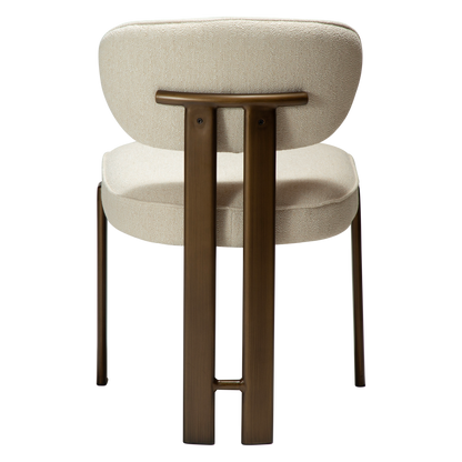 [var:Bezug=DUCT Stuhl, einfach beiger Bouclé-Stoff mit antikem Messing] DUCT Stuhl