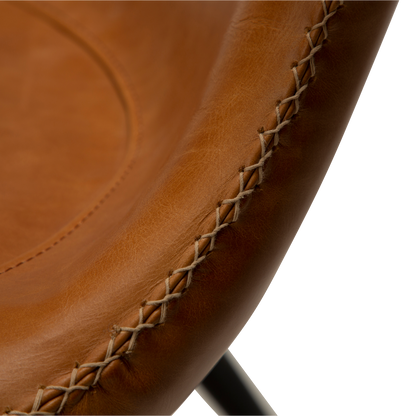 [var:Bezug=Hellbraunes Leder mit runden schwarzen Beinen] FLAIR Loungesessel