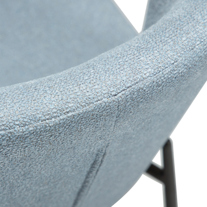 [var:Bezug=Blue Fog Bouclé-Stoff mit antiken Zinnmetallbeinen] GLAM Stuhl