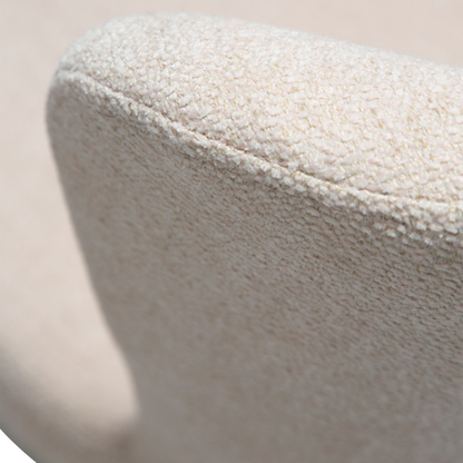 [var:Bezug=Creole Pink Bouclé-Stoff mit antiken Messingmetallbeinen] GLAM Stuhl