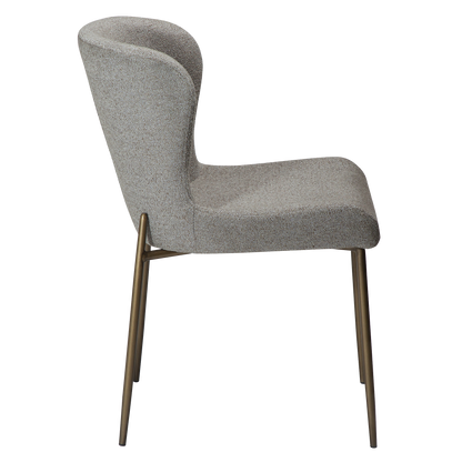 [var:Bezug=kiesel erdfarben Bouclé mit antikem Messingbeinen] GLAM Stuhl