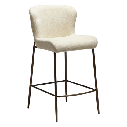 [var:Bezug=Frosted Almond Bouclé-Gewebe mit Schimmer & antiken Messingbeinen] GLAM Thekenhocker