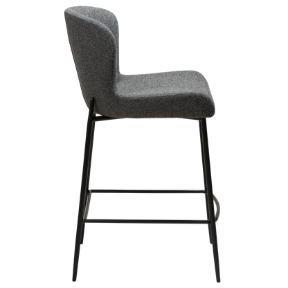[var:Bezug=Kieselgrauer Bouclé-Stoff mit schwarzen Beinen] GLAM Thekenhocker