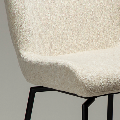 [var:Bezug=Einfacher beiger Bouclé-Stoff mit schwarzen Schwenkbeinen] GLAM Dreh-Thekenhocker