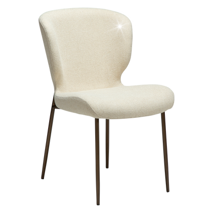 [var:Bezug=Frosted Almond Bouclé-Gewebe mit Schimmer & antiken Messingbeinen] GLORY Stuhl