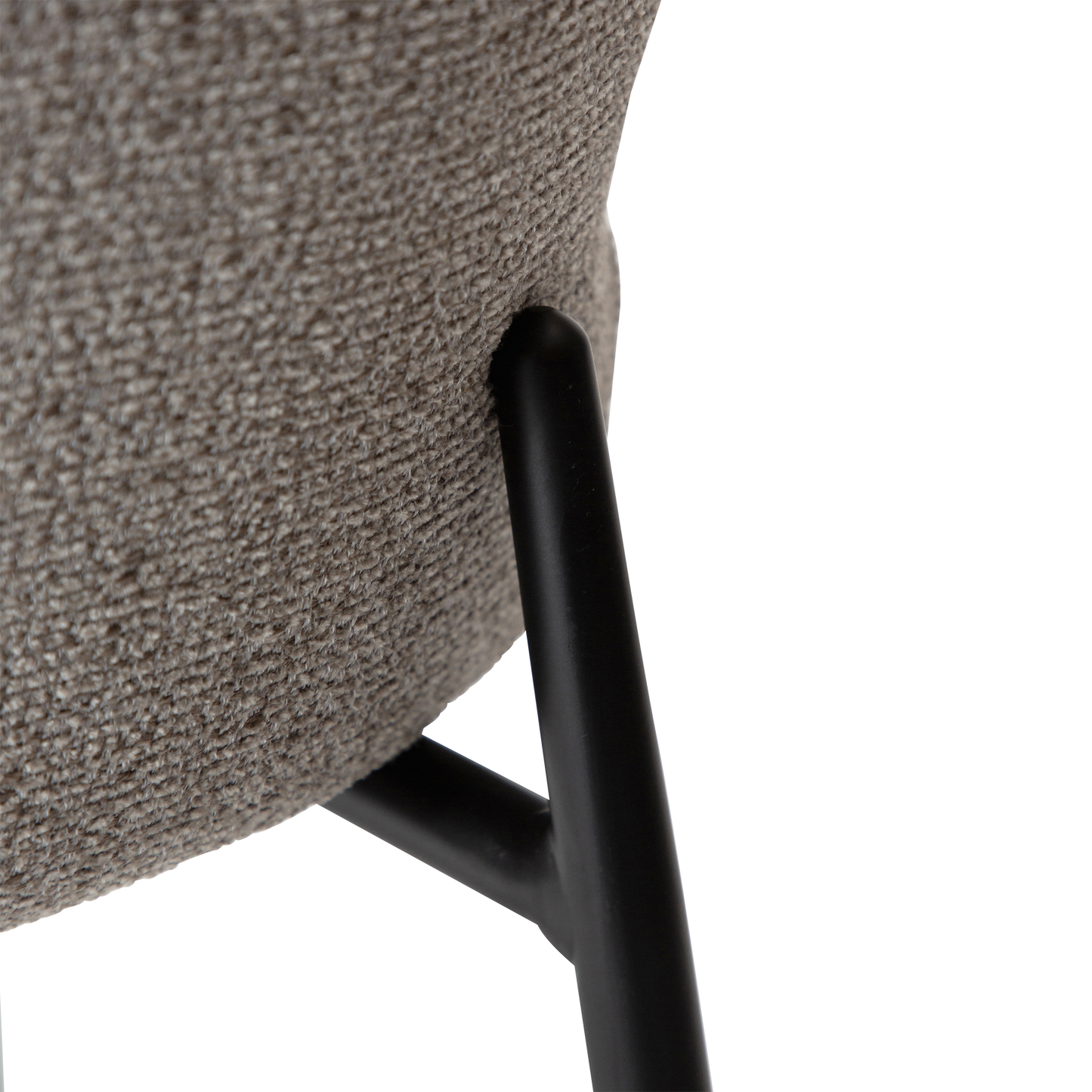 [var:Bezug=kiesel erdfarben Bouclé-Stoff mit schwarzen Metallbeinen] GLORY Stuhl