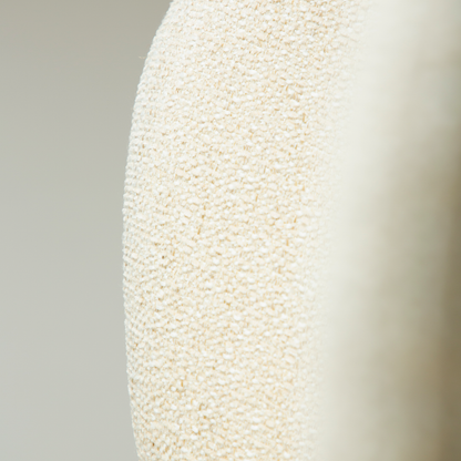 [var:Bezug=Simply beige Bouclé-Stoff mit schwarzen Metallbeinen] GLORY Stuhl