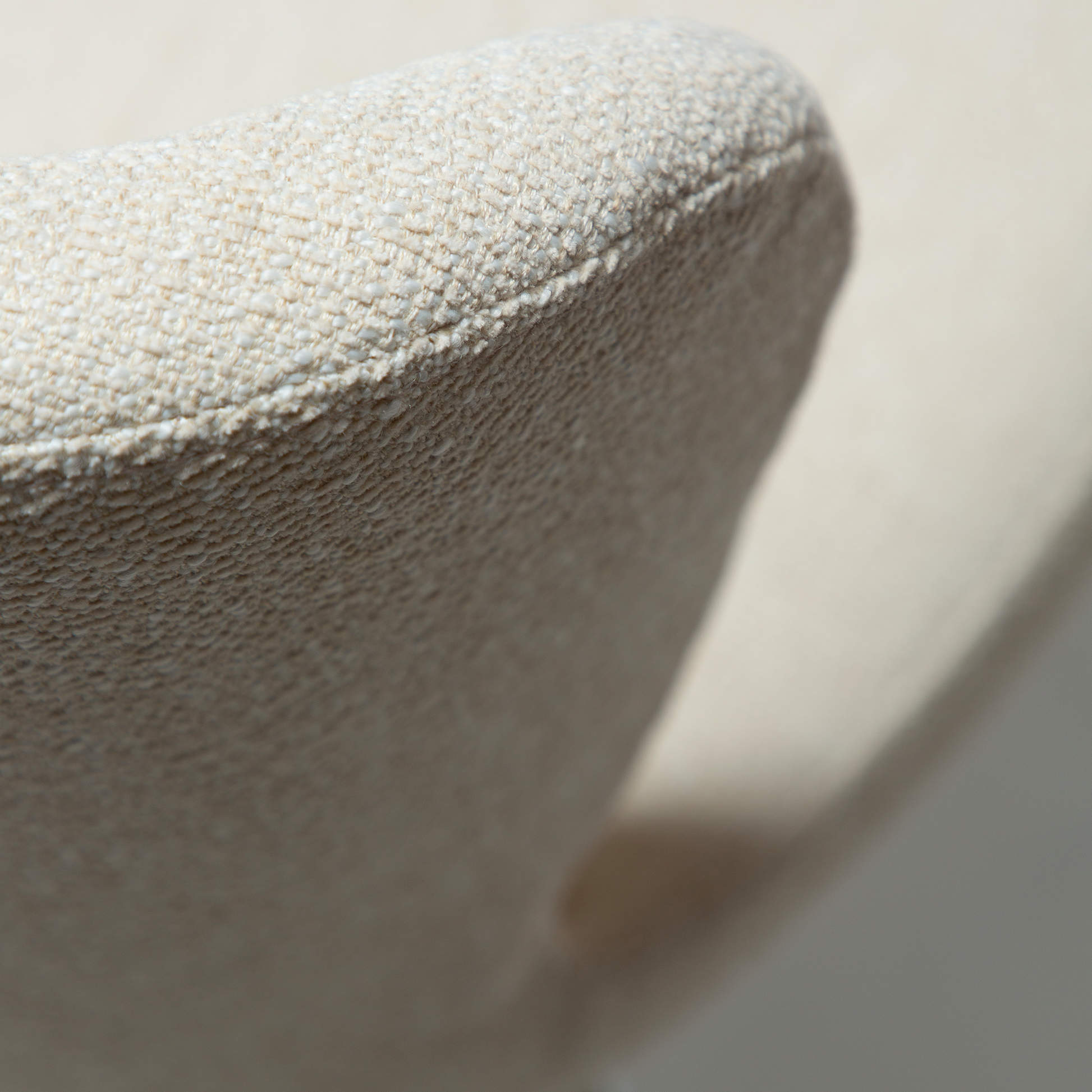 [var:Bezug=GLORY-Stuhl, einfaches beige Bouclé-Gewebe mit verchromtem Drehgestell] GLORY Drehstuhl