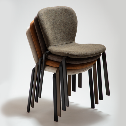 [var:Bezug=HEAP-Stuhl, dunkelolivfarbener Bouclé-Stoff mit antiken Zinn-Beinen] HEAP Stuhl