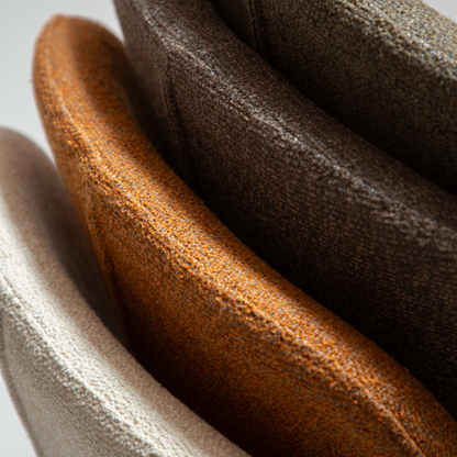 [var:Bezug=HEAP-Stuhl, einfacher beiger Bouclé-Stoff mit schwarzen Beinen] HEAP Stuhl