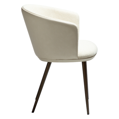 [var:Bezug=Frosted Almond Bouclé-Gewebe mit Schimmer und Kunstleder & antiken Messingmetallbeinen] HEY Sessel