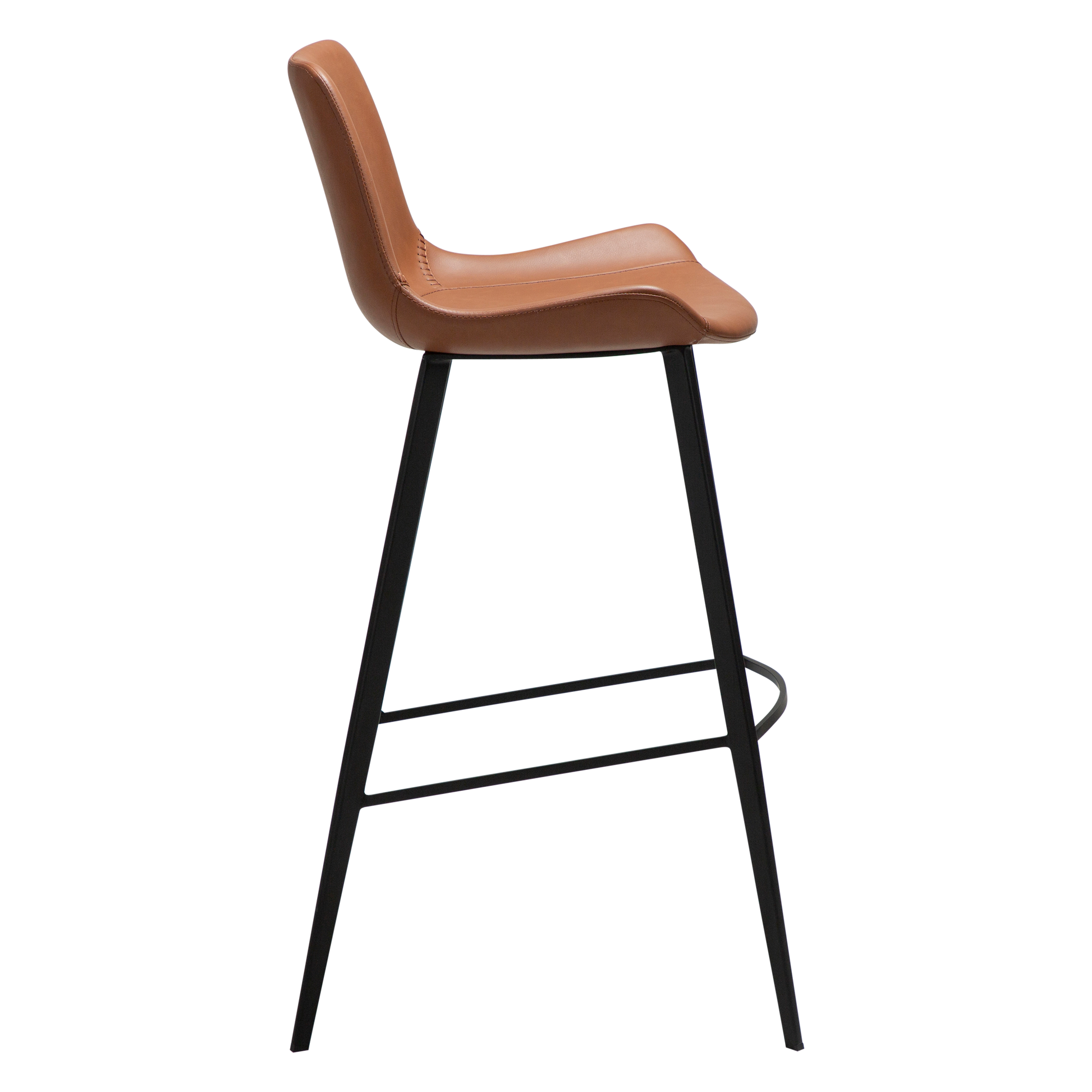 [var:Bezug=Kognak Kunstleder mit schwarzen Metallbeinen] HYPE Barhocker
