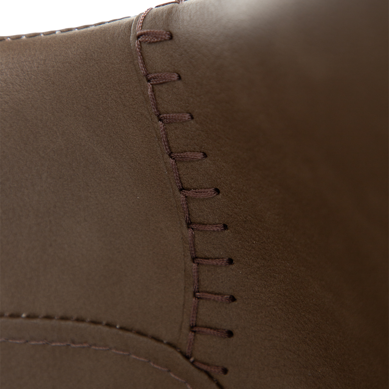 [var:Bezug=Hauptbraun Kunstleder mit schwarzen Metallbeinen] HYPE Stuhl