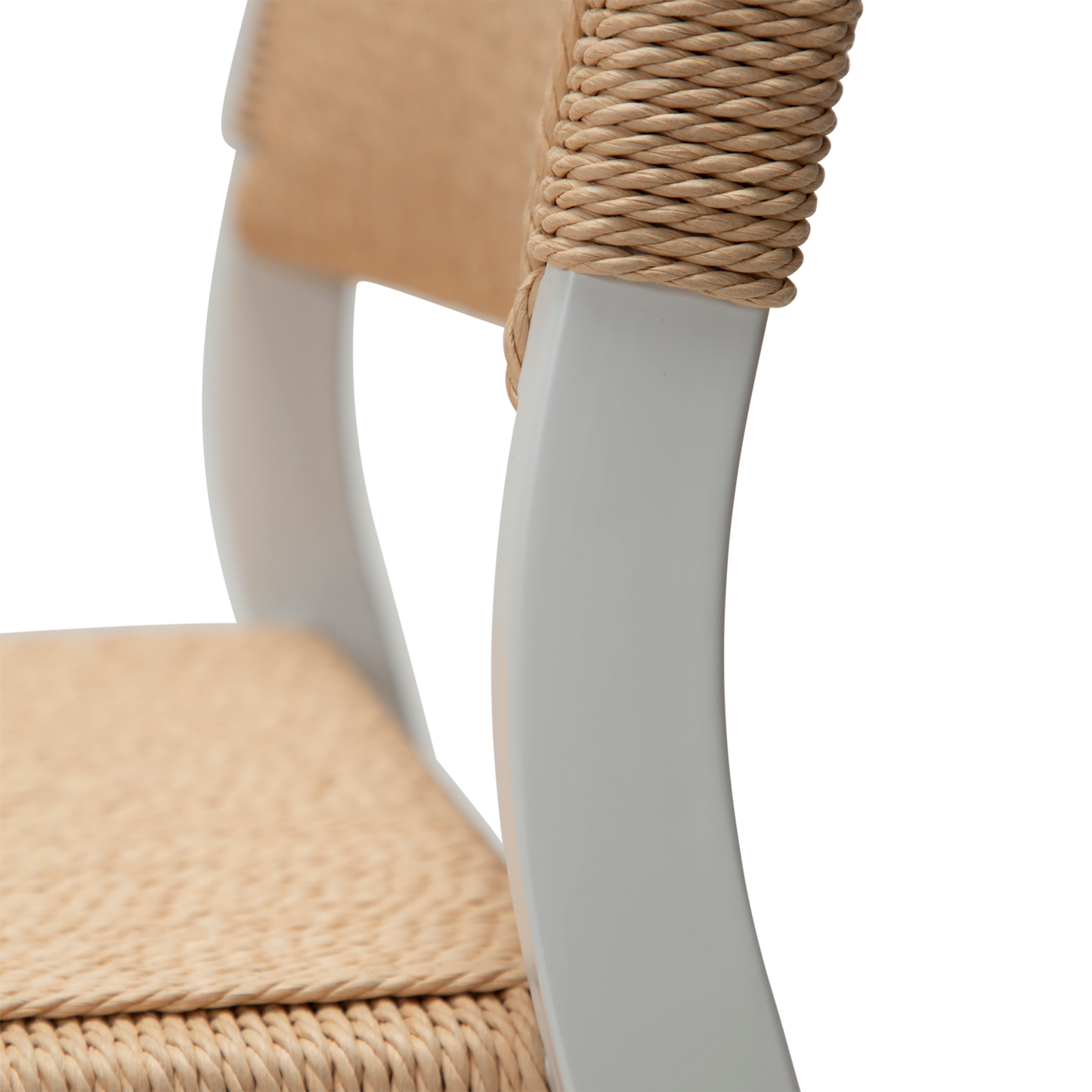 [var:Bezug=Natürlicher Papierseilsitz mit weiß lackierten Beinen] LOOP Stuhl