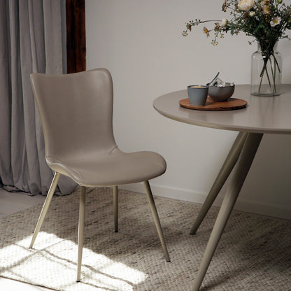 [var:Bezug=Kunstleder in Kaschmir mit Kaschmirbeinen] MEDUSA Stuhl