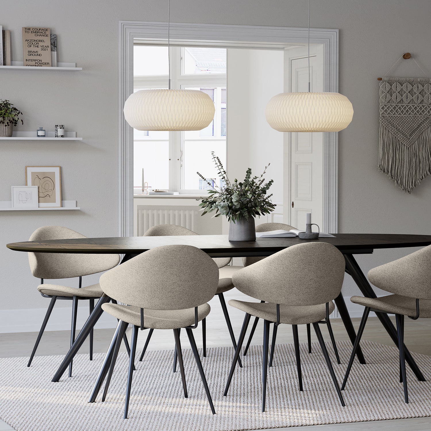 [var:Bezug=Kieselfarbener Bouclé-Stoff mit schwarzen Beinen] NAPOLEON Stuhl