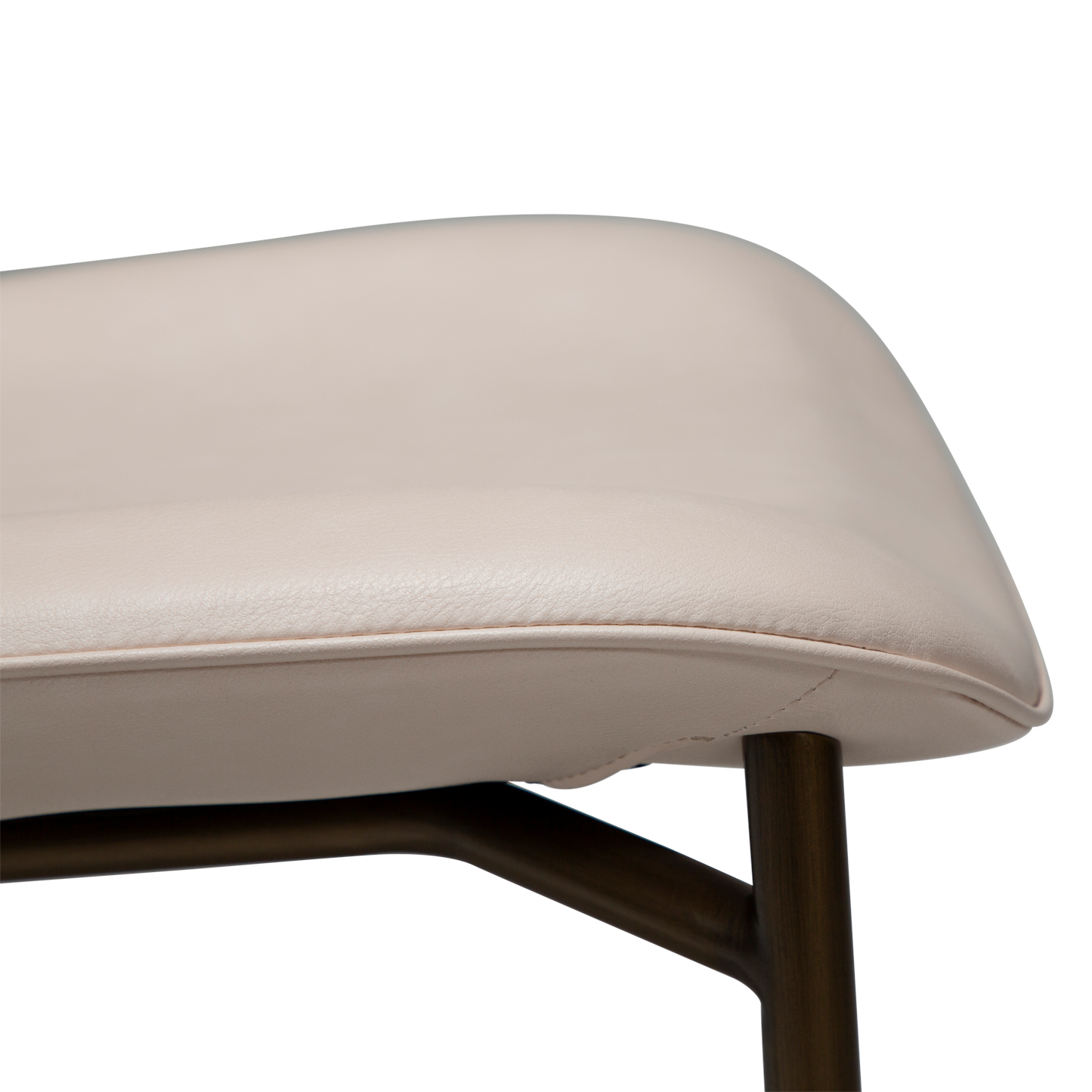 [var:Bezug=Creole Pink Kunstleder mit antiken Messingbeinen] OHMY Stuhl