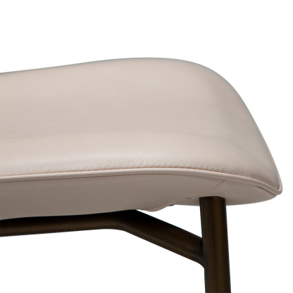 [var:Bezug=Creole Pink Kunstleder mit antiken Messingbeinen] OHMY Stuhl