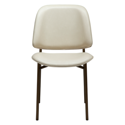 [var:Bezug=Frosted Almond Kunstleder mit Beinen aus antikem Messing] OHMY Stuhl