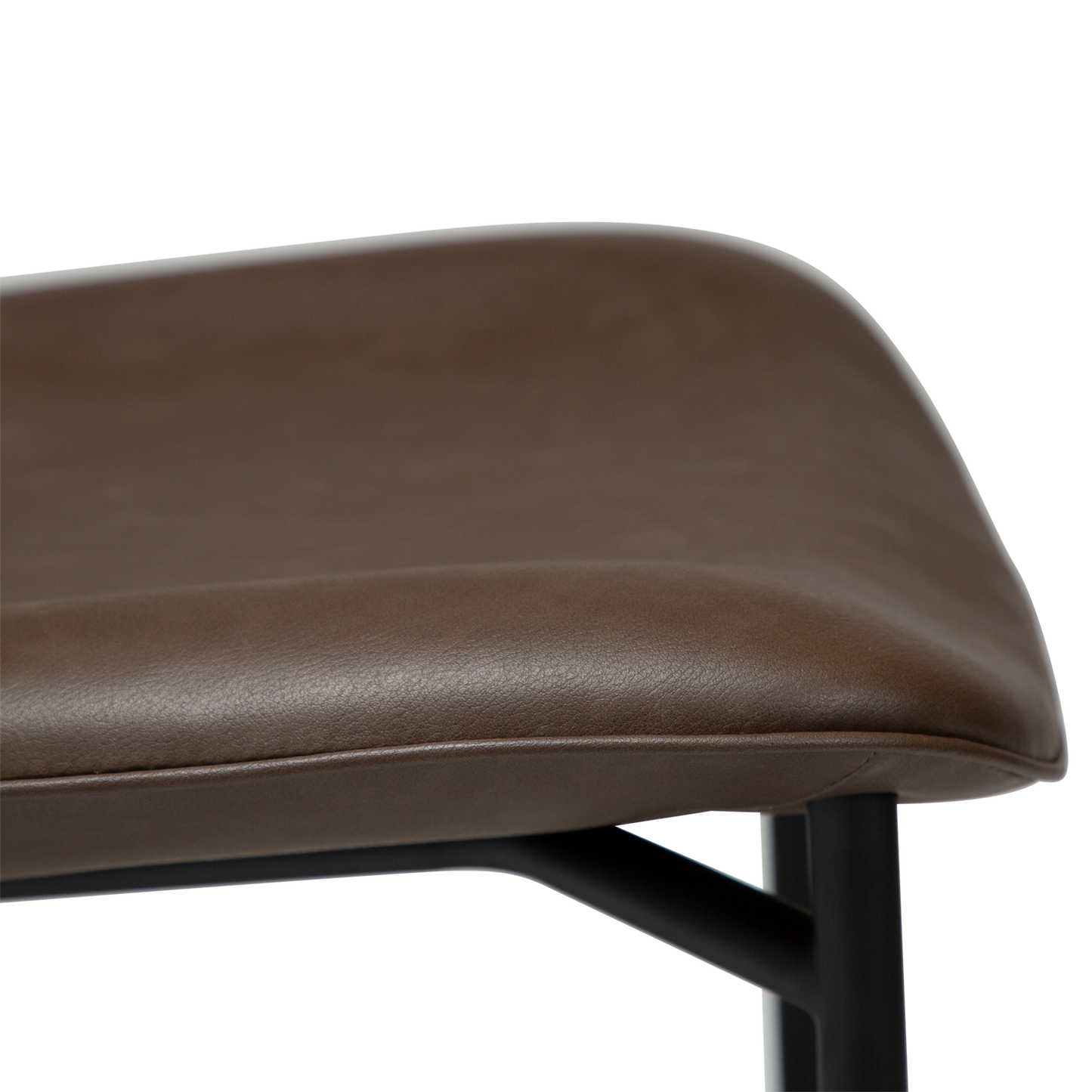 [var:Bezug=Hauptbraun Kunstleder mit schwarzen Metallbeinen] OHMY Stuhl
