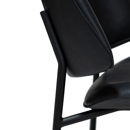 [var:Bezug=Raben Schwarz Kunstleder mit schwarzen Metallbeinen] OHMY Stuhl