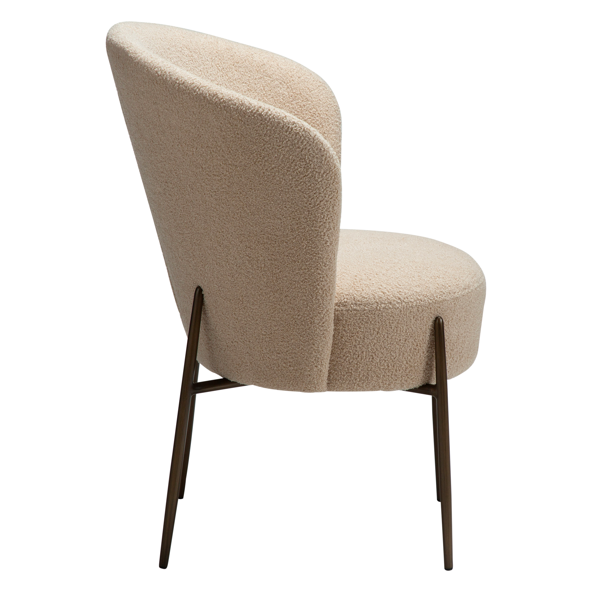 [var:Bezug=Frosted Almond RPES Bouclé-Stoff mit Schimmer und antiken Messingbeinen] ORBIT Stuhl