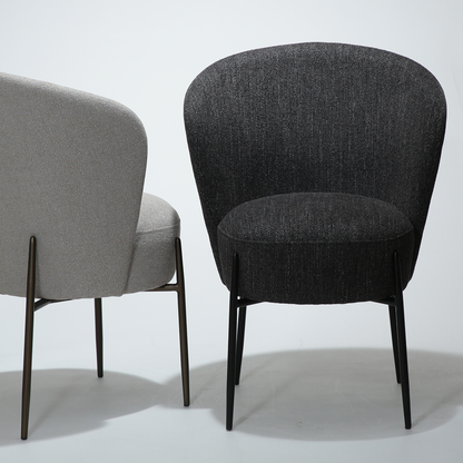 [var:Bezug=Raben schwarzer Bouclé-Stoff mit schwarzen Metallbeinen] ORBIT Stuhl