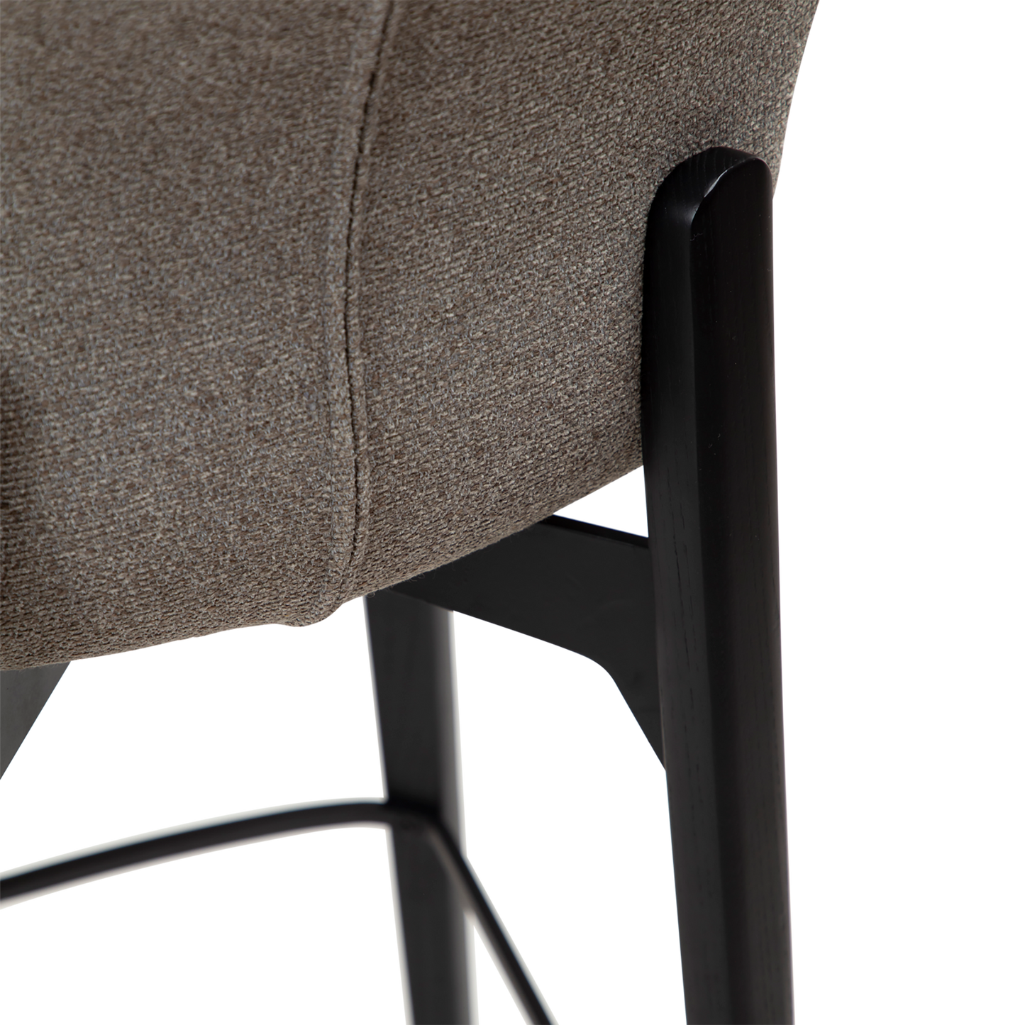 [var:Bezug=kiesel erdfarben Bouclé-Stoff mit Beinen aus schwarzem Eschenholz] PARAGON Barstuhl
