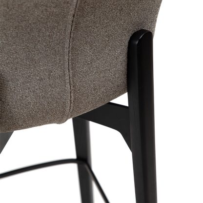 [var:Bezug=kiesel erdfarben Bouclé-Stoff mit Beinen aus schwarzem Eschenholz] PARAGON Barstuhl