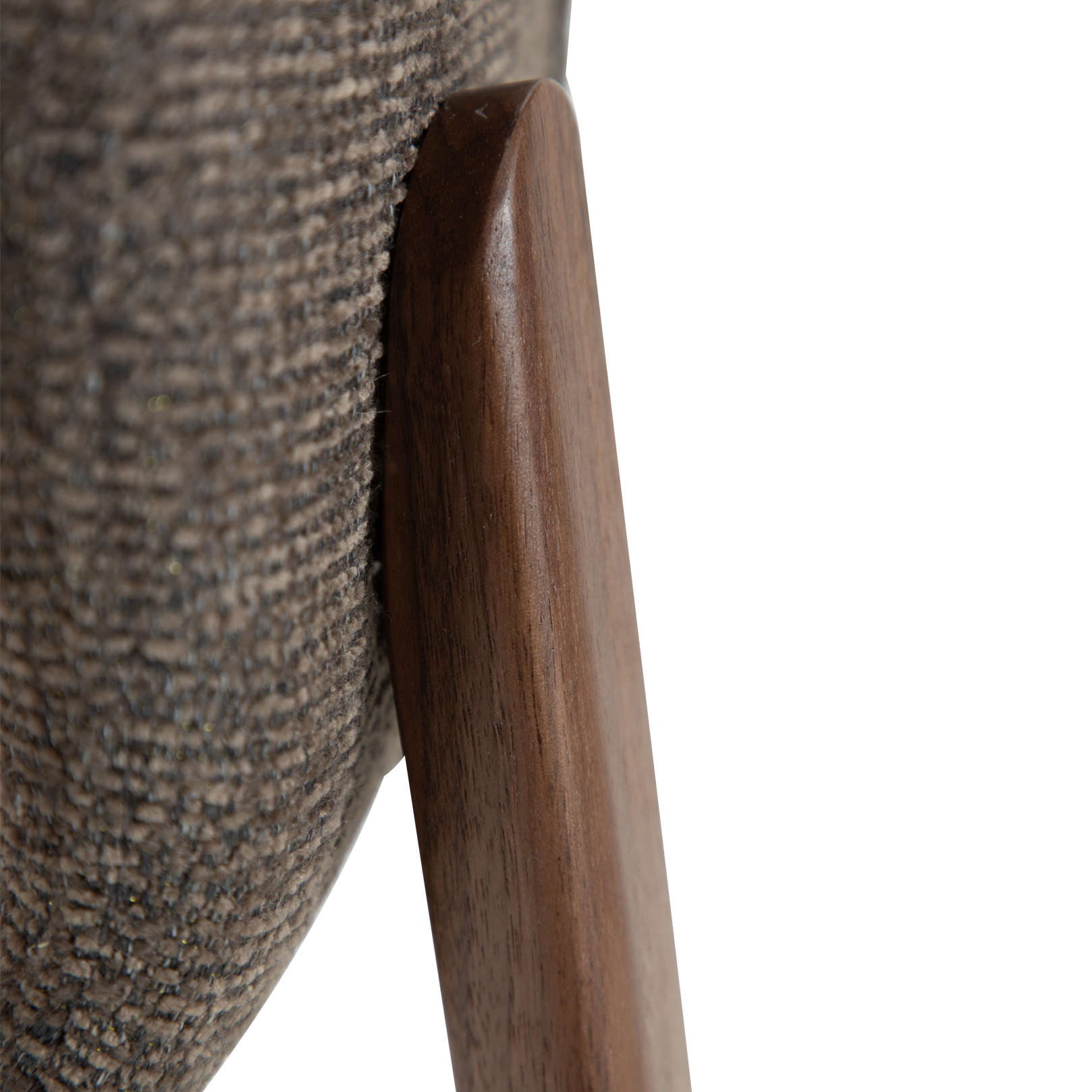 [var:Bezug=Majoranbrauner Bouclé-Stoff mit Walnussbeinen] PARAGON Stuhl