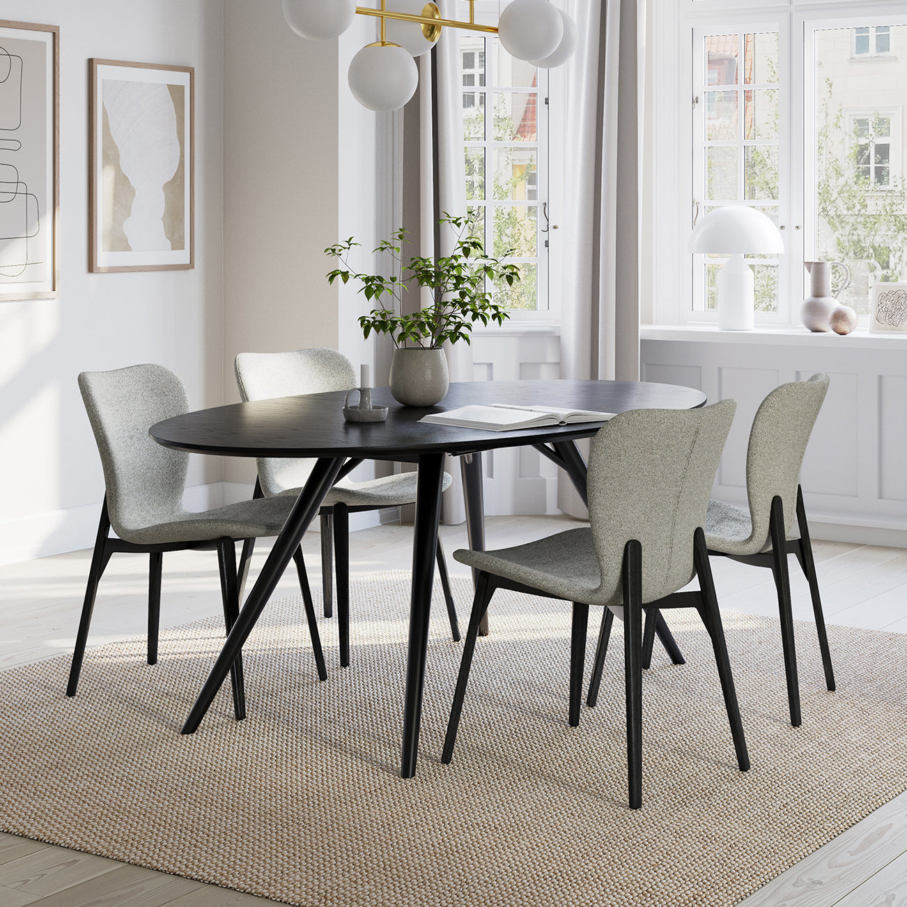 [var:Bezug=kiesel erdfarben Bouclé-Stoff mit schwarz gebeizten Eschenbeinen] PARAGON Stuhl