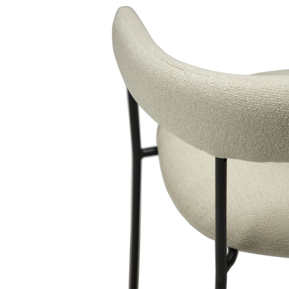 [var:Bezug=Knochenweißes Bouclé-Gewebe mit schwarzen Beinen] PLENTI Sessel