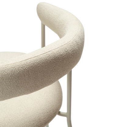 [var:Bezug=Knochenweißes Bouclé-Gewebe mit knochenweißen Beinen] PLENTI Sessel
