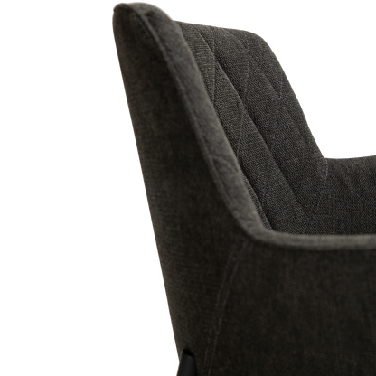 [var:Bezug=Crow schwarzer Stoff mit schwarzen Beinen] ROMBO Sessel