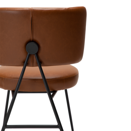 [var:Bezug=Vintage hellbraunes Kunstleder mit schwarzen Beinen] ROOST Stuhl