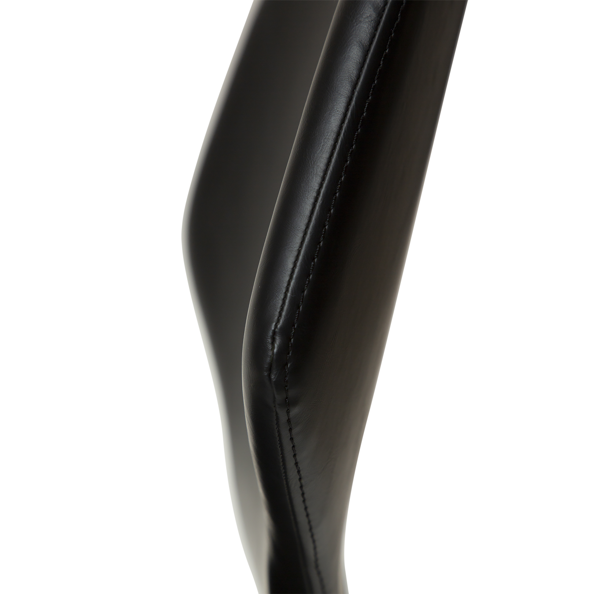 [var:Bezug=Vintage schwarzes Kunstleder mit schwarzen Beinen] S.I.T Stuhl