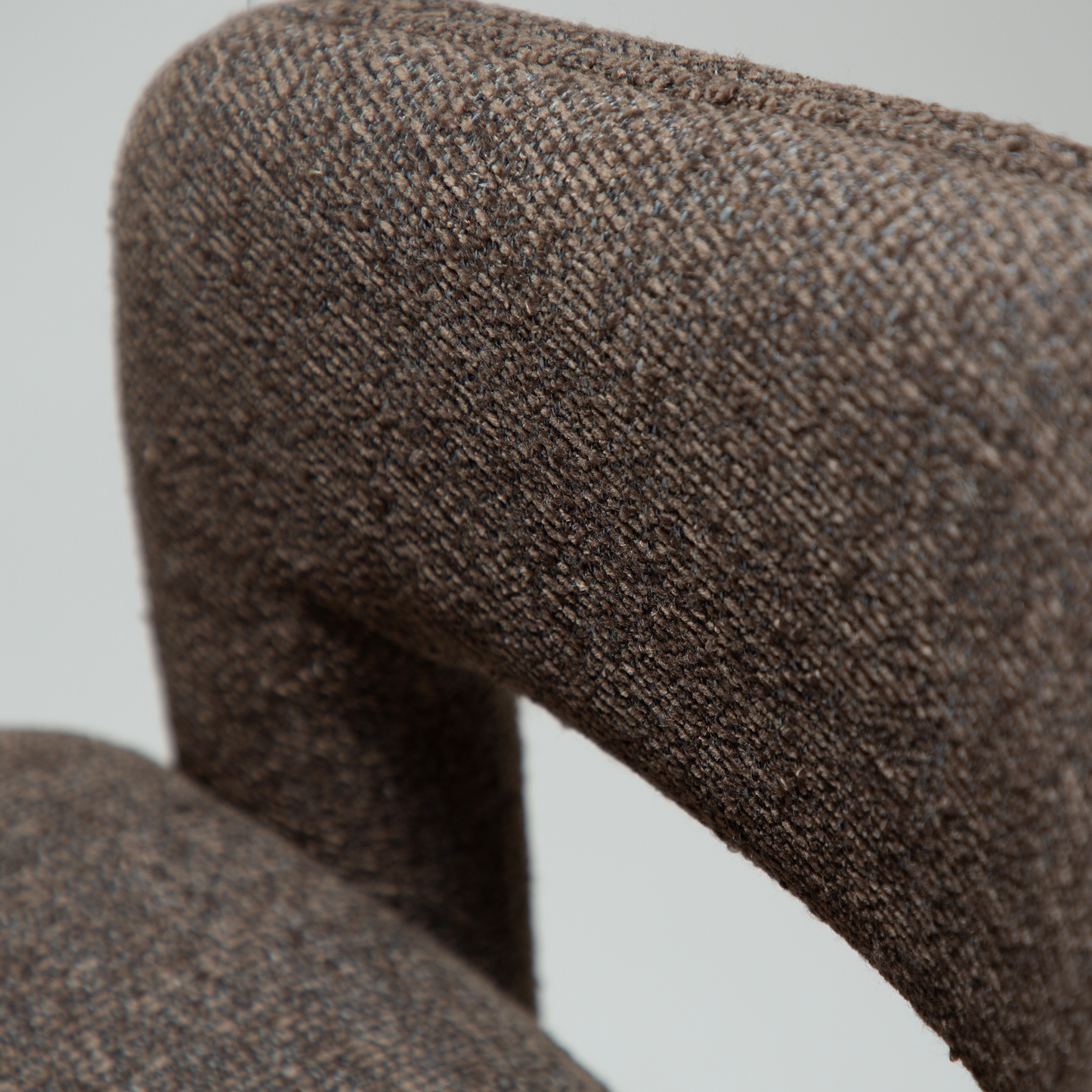 [var:Bezug=Helles braunes Bouclé-Gewebe] SPLENDOR Sessel