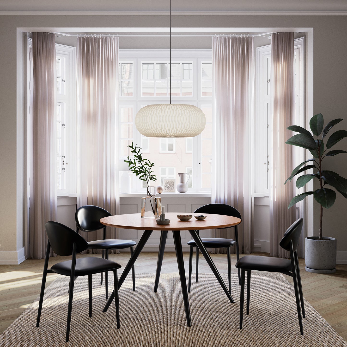 [var:Bezug=Vintage schwarzes Kunstleder mit schwarzen Beinen] TUSH Stuhl