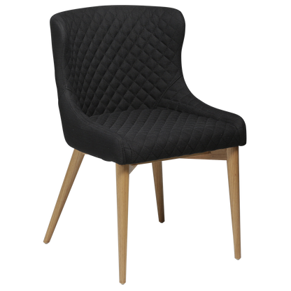 [var:Bezug=Schwarzes Gewebe mit Eichenbeinen] VETRO Stuhl